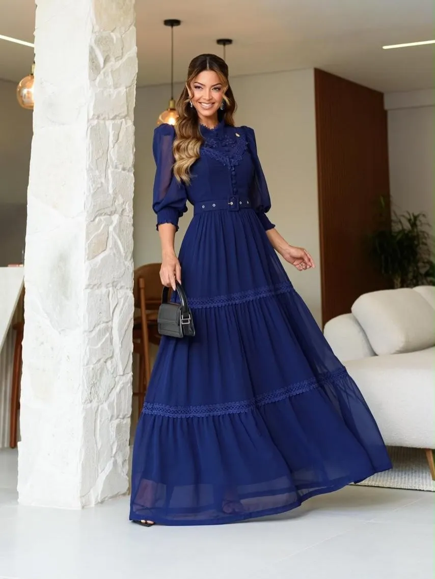 Vestido Amanda azul-marinho longo em mousseline, com botões e cinto